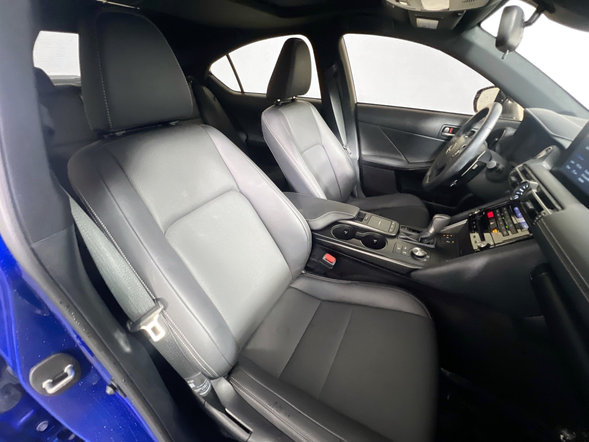 Used 2025 Lexus IS 350 F Sport w/ Accessory Package 2 RWD image 30