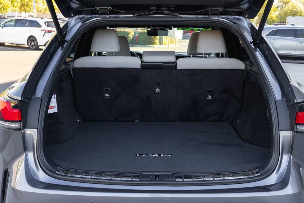 Used 2023 Lexus RX 350 w/ Cold Area Package AWD/4WD image 8