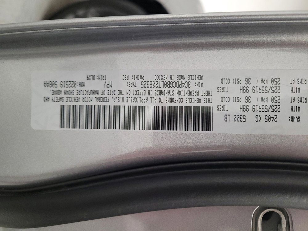 Used 2020 Dodge Journey Crossroad FWD image 33