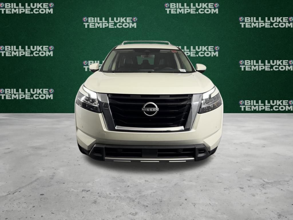 Used 2024 Nissan Pathfinder SL image 4