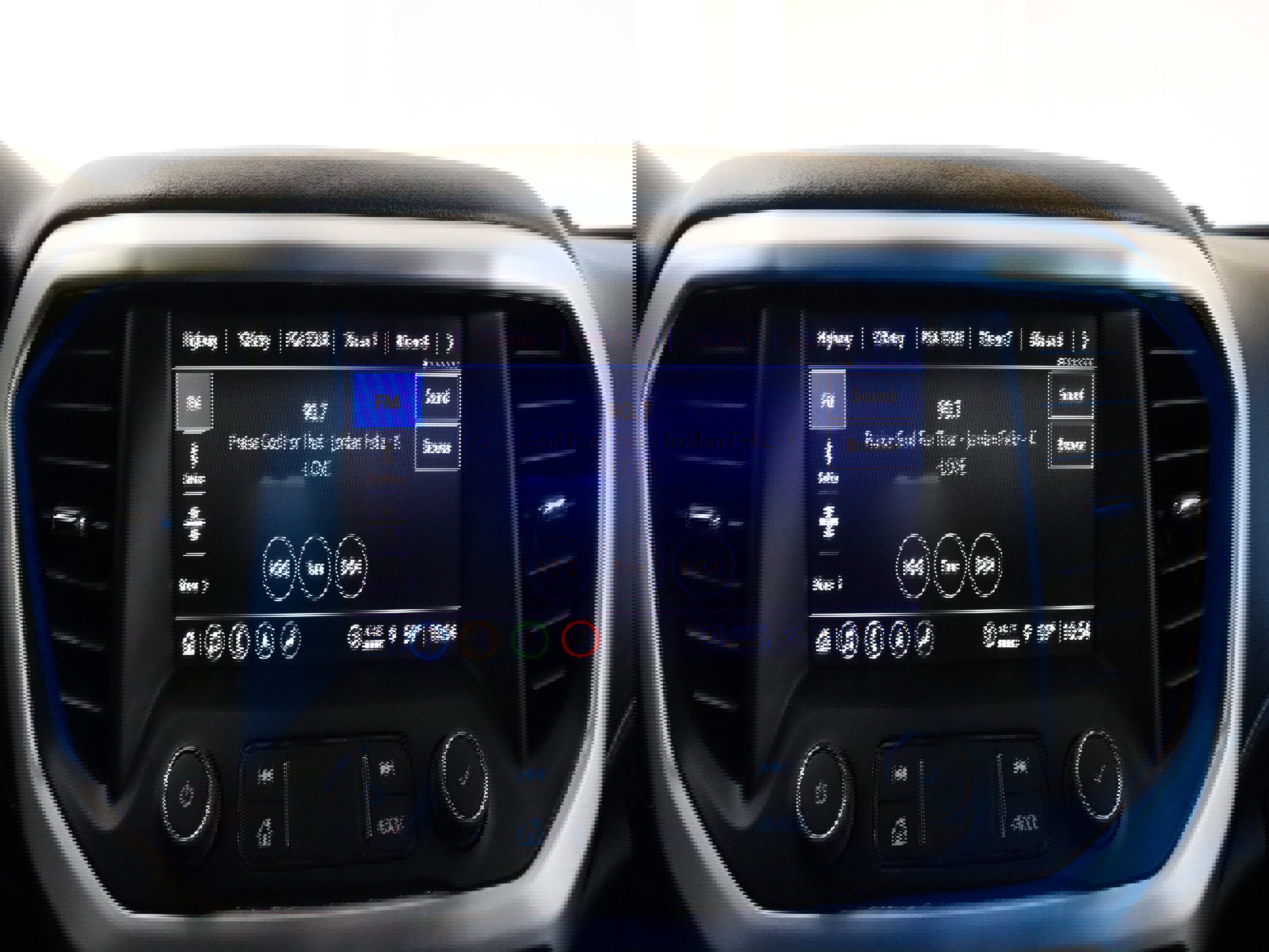 Used 2023 GMC Acadia SLE w/ Driver Convenience Package image 27