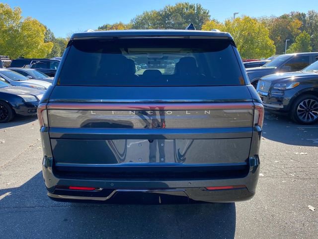 New 2025 Lincoln Navigator Reserve AWD/4WD image 29