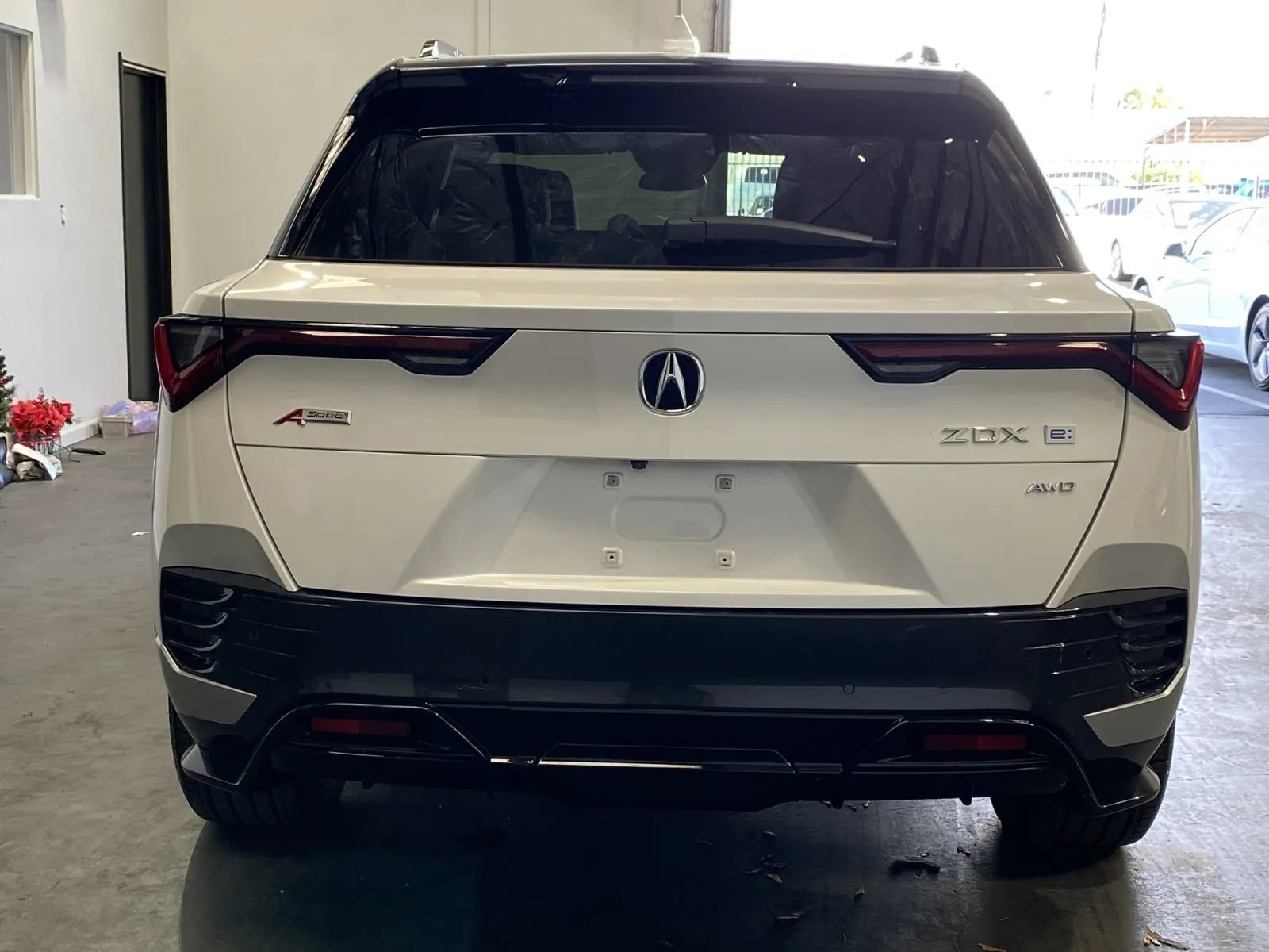 Used 2024 Acura ZDX A-Spec image 3