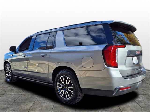 Used 2023 GMC Yukon XL AT4 w/ AT4 Premium Plus Package image 3