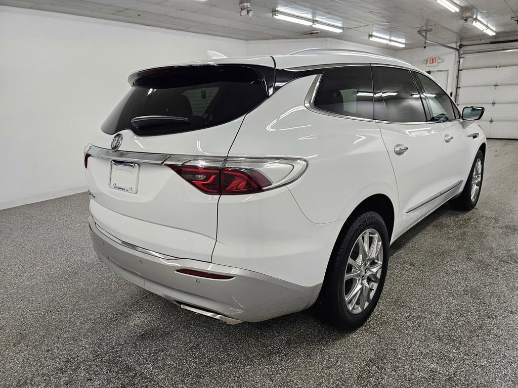 Used 2022 Buick Enclave Premium w/ Experience Buick Package image 4