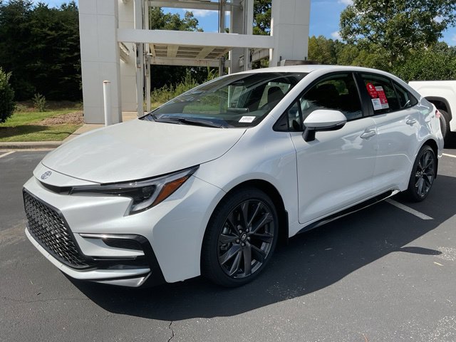 New 2027 Toyota Corolla SE FWD image 2