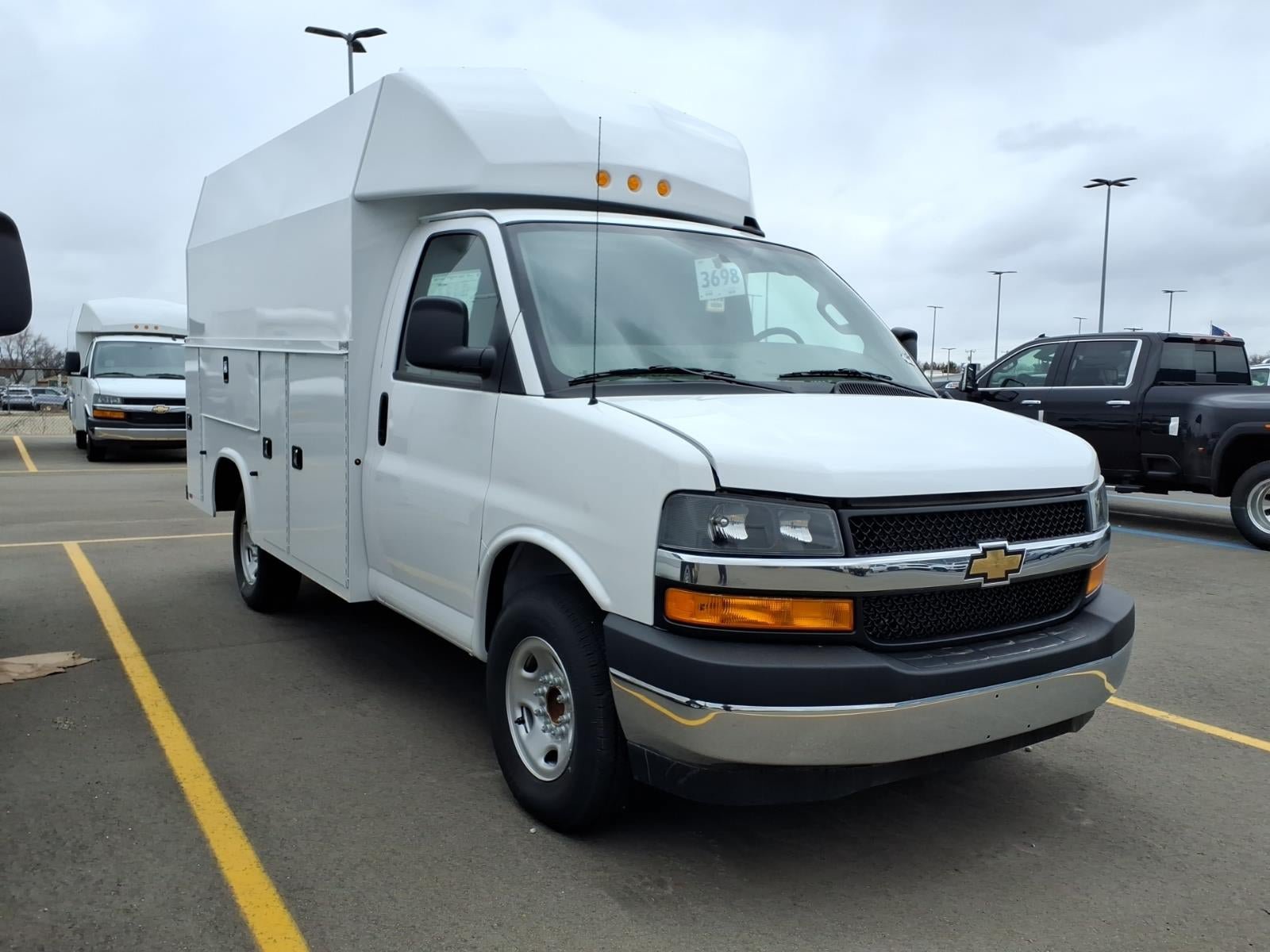 New 2024 Chevrolet Express 3500 w/ Power Convenience Package RWD image 3