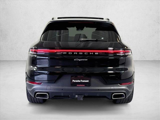 Certified 2026 Porsche Cayenne AWD/4WD image 10