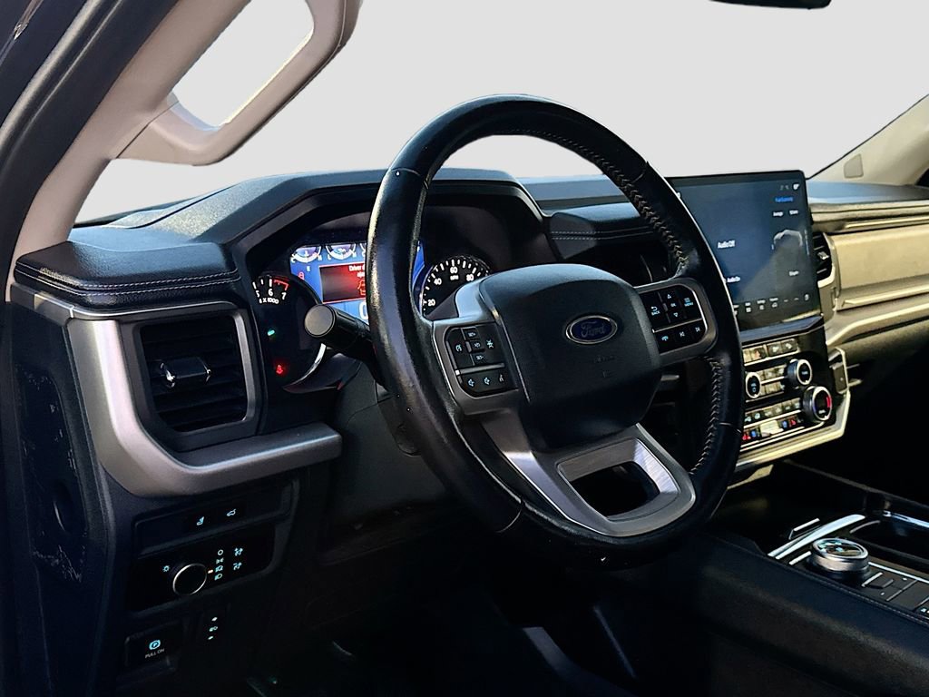 Used 2024 Ford Expedition Max XLT image 20