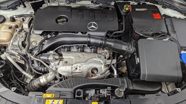 Used 2021 Mercedes-Benz GLA 250 4MATIC w/ Premium Package image 28
