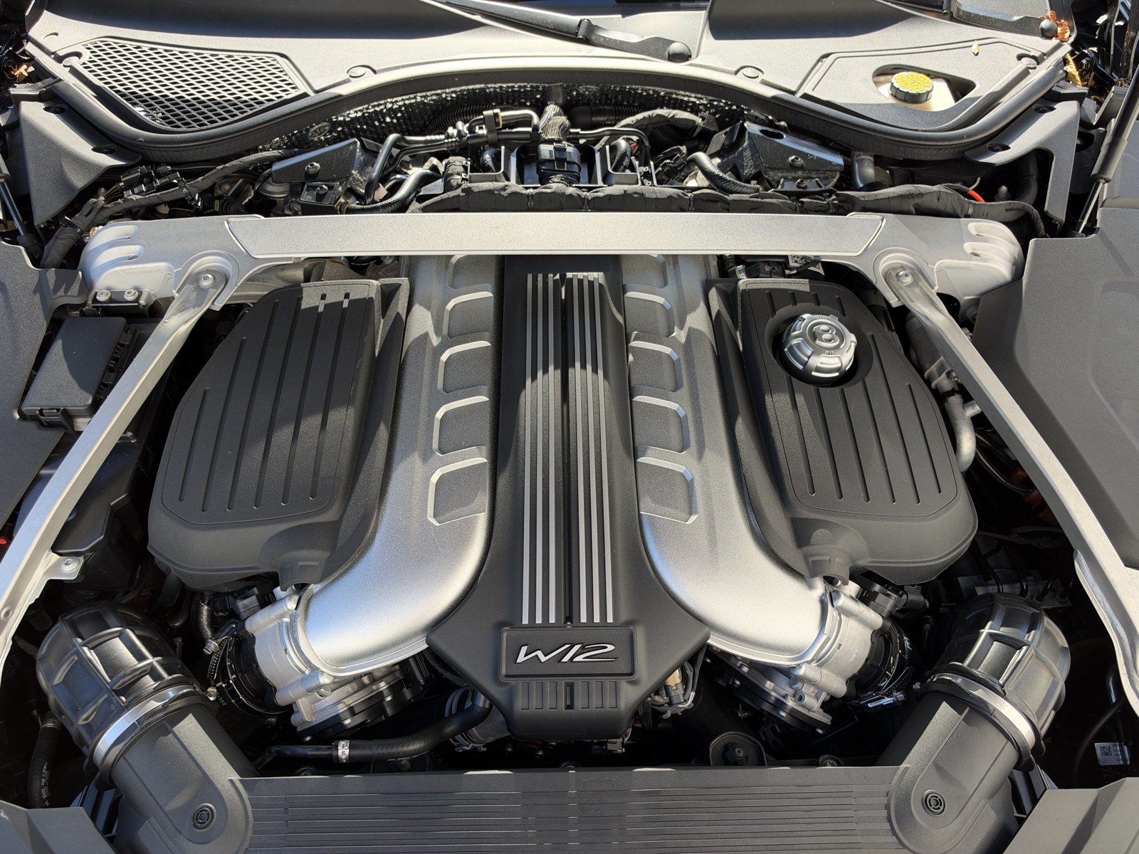 Certified 2023 Bentley Flying Spur W12 AWD/4WD image 12