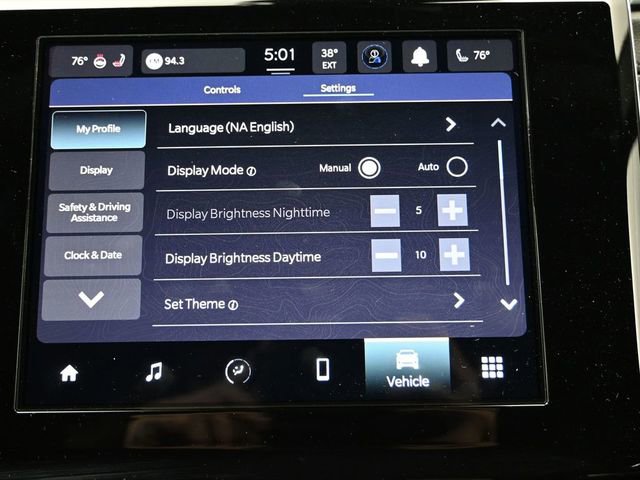 New 2025 Jeep Grand Cherokee L Laredo image 32