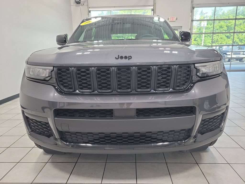 Used 2024 Jeep Grand Cherokee L Altitude AWD/4WD image 7