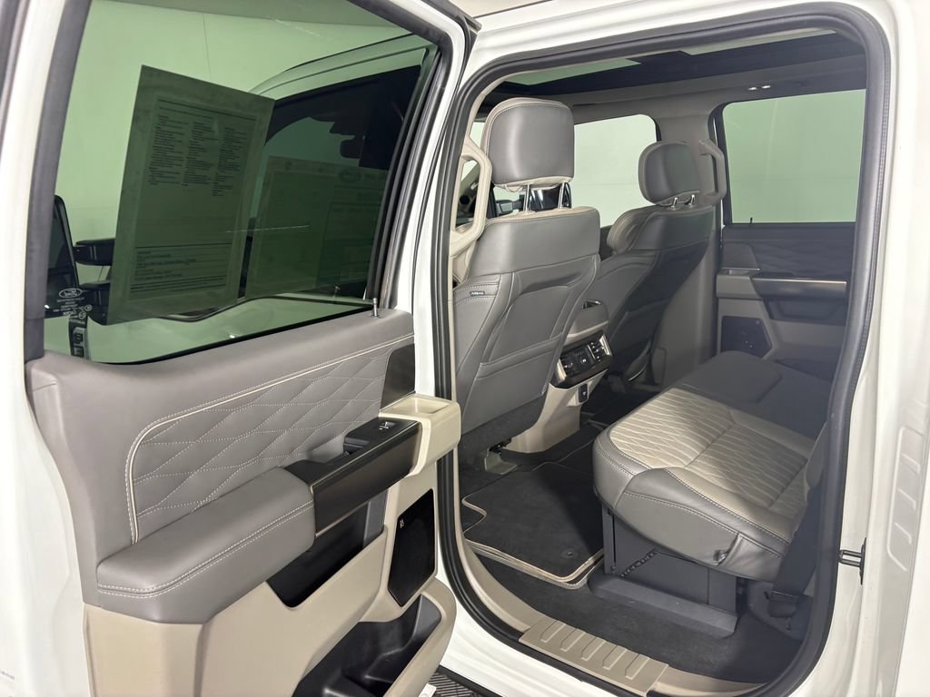 Used 2025 Ford F350 Platinum w/ Platinum Plus Package AWD/4WD image 26