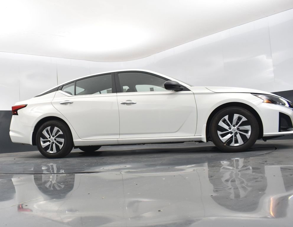 New 2025 Nissan Altima 2.5 S image 34