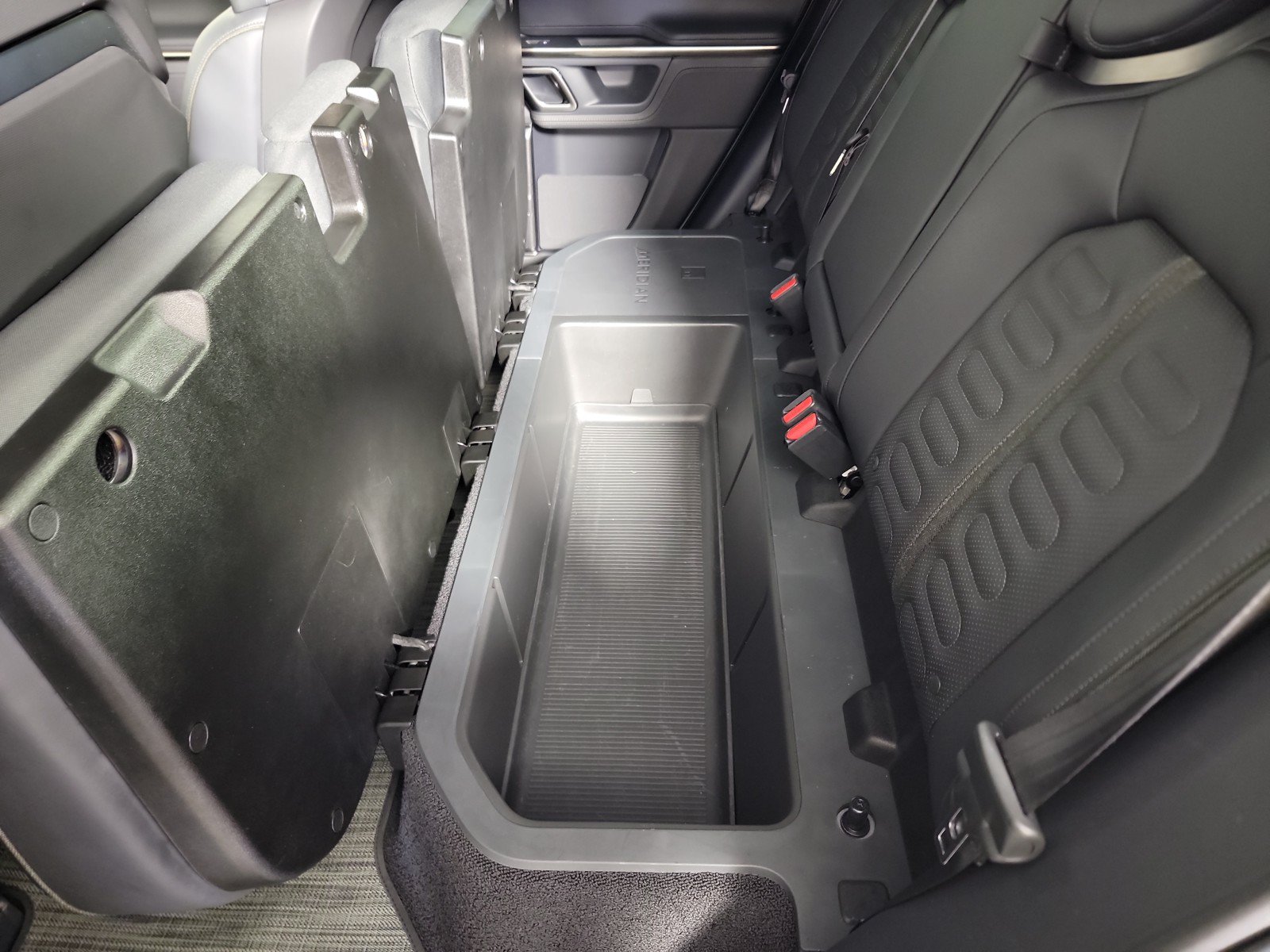 Used 2022 Rivian R1T Adventure AWD/4WD image 23