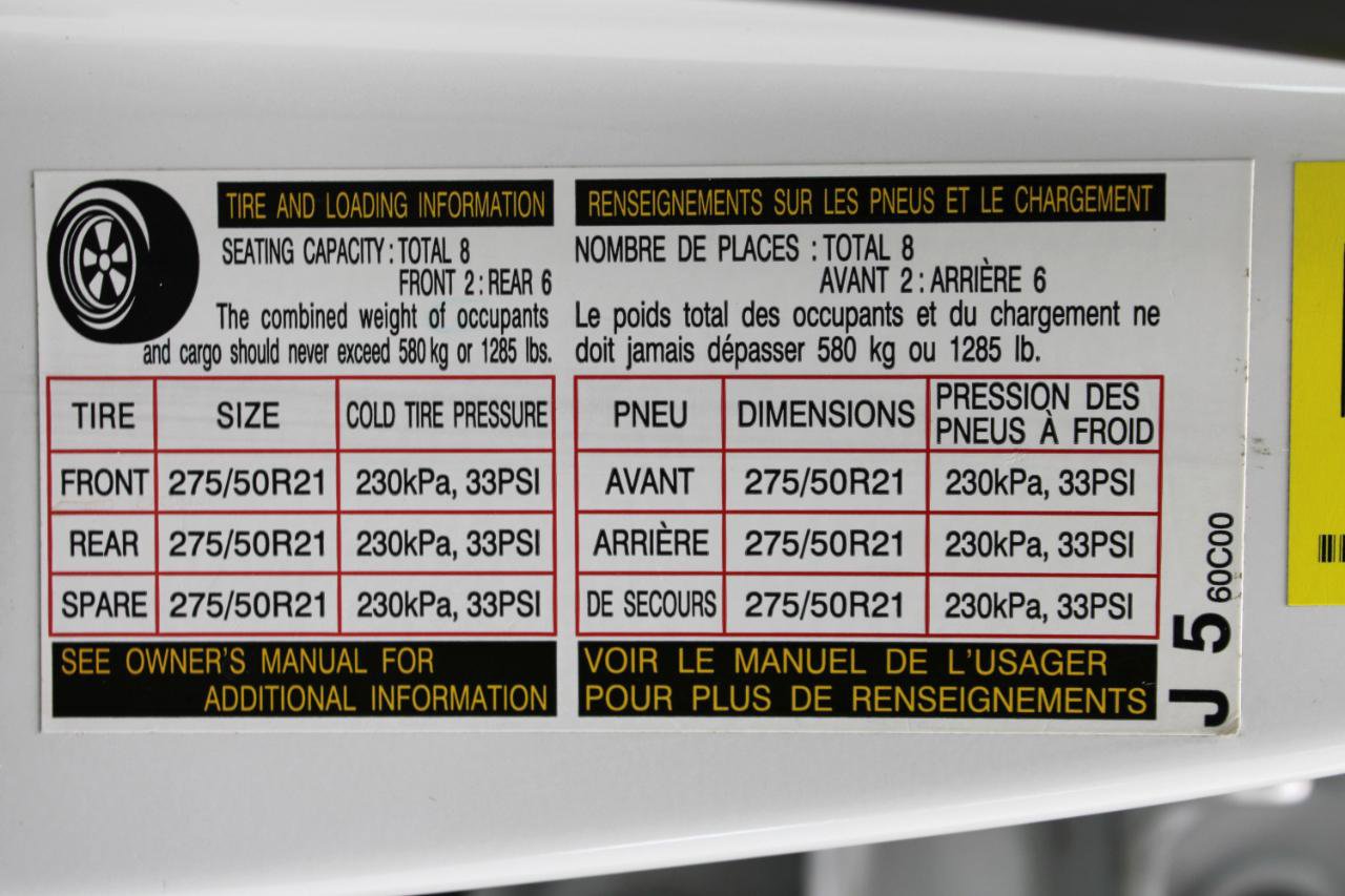 Used 2017 Lexus LX 570 4WD w/ Luxury Package image 95