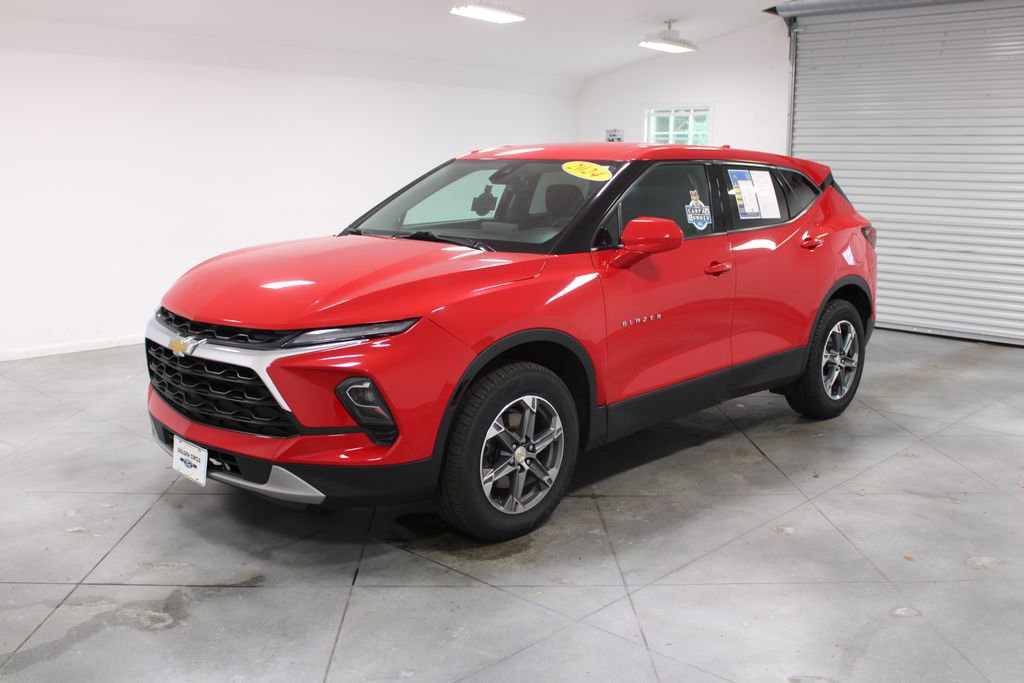 Used 2024 Chevrolet Blazer LT image 4