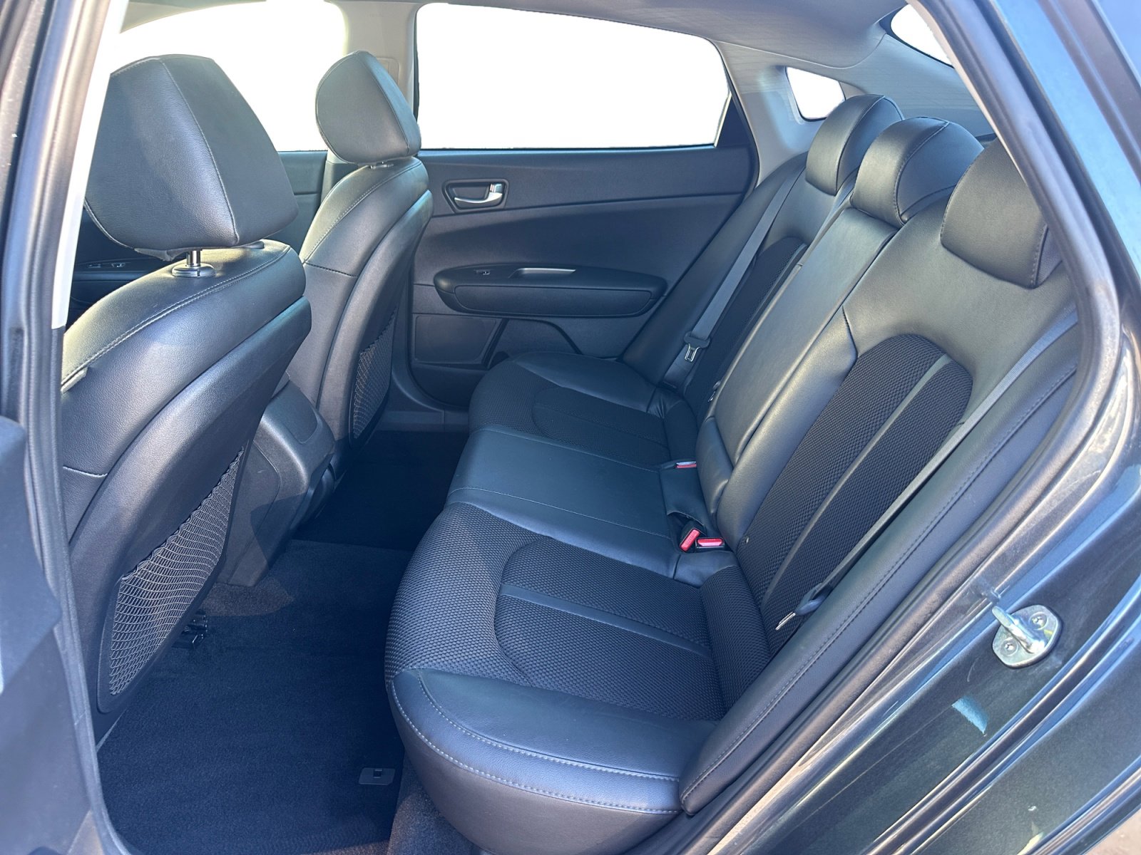 Used 2020 Kia Optima S image 13
