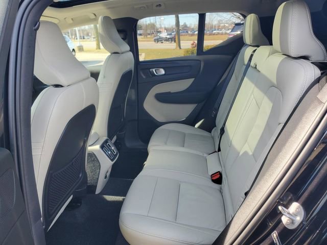 Certified 2023 Volvo XC40 B5 Plus w/ Driver Assist Package image 27