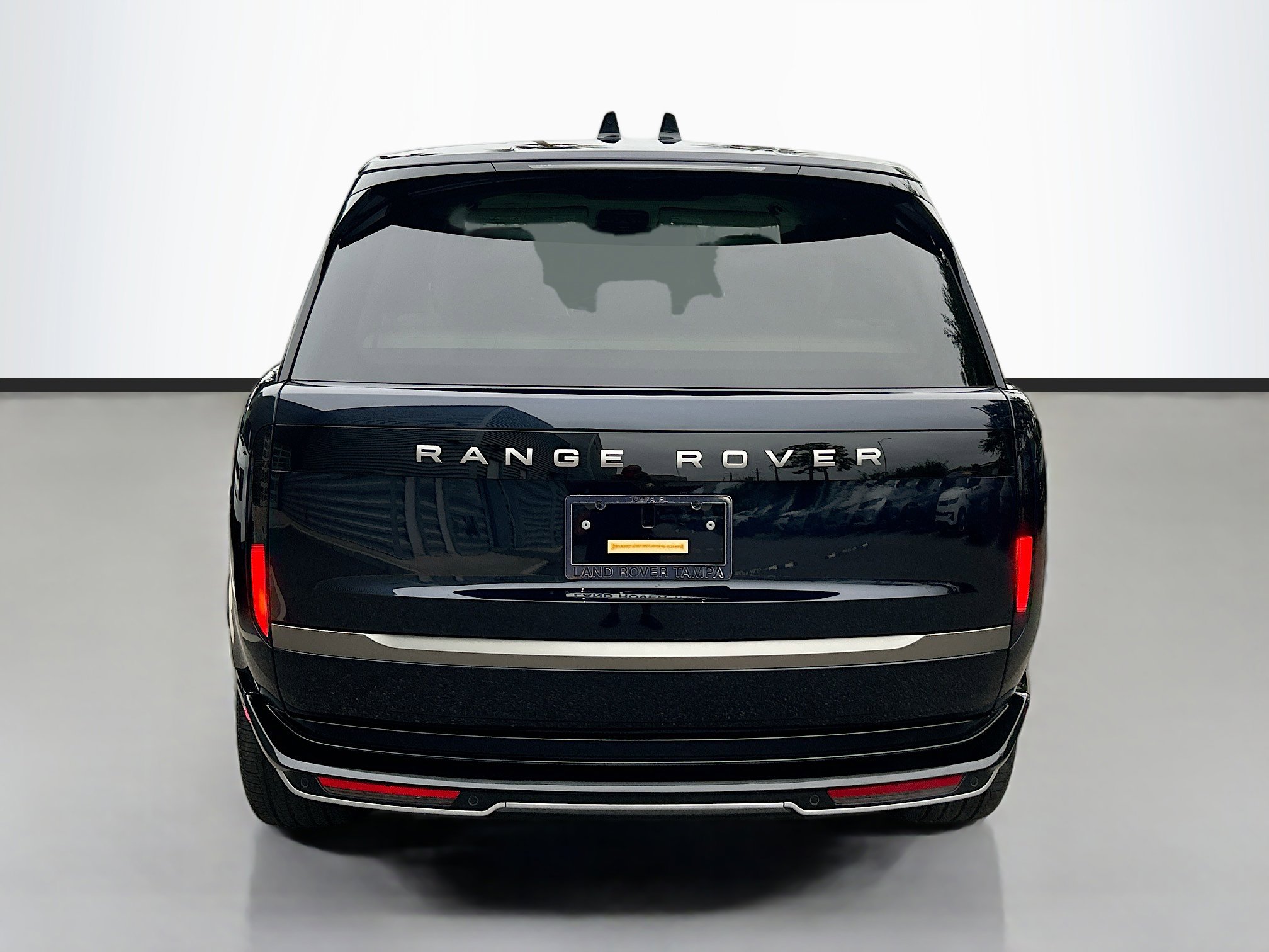 New 2025 Land Rover Range Rover Autobiography image 5