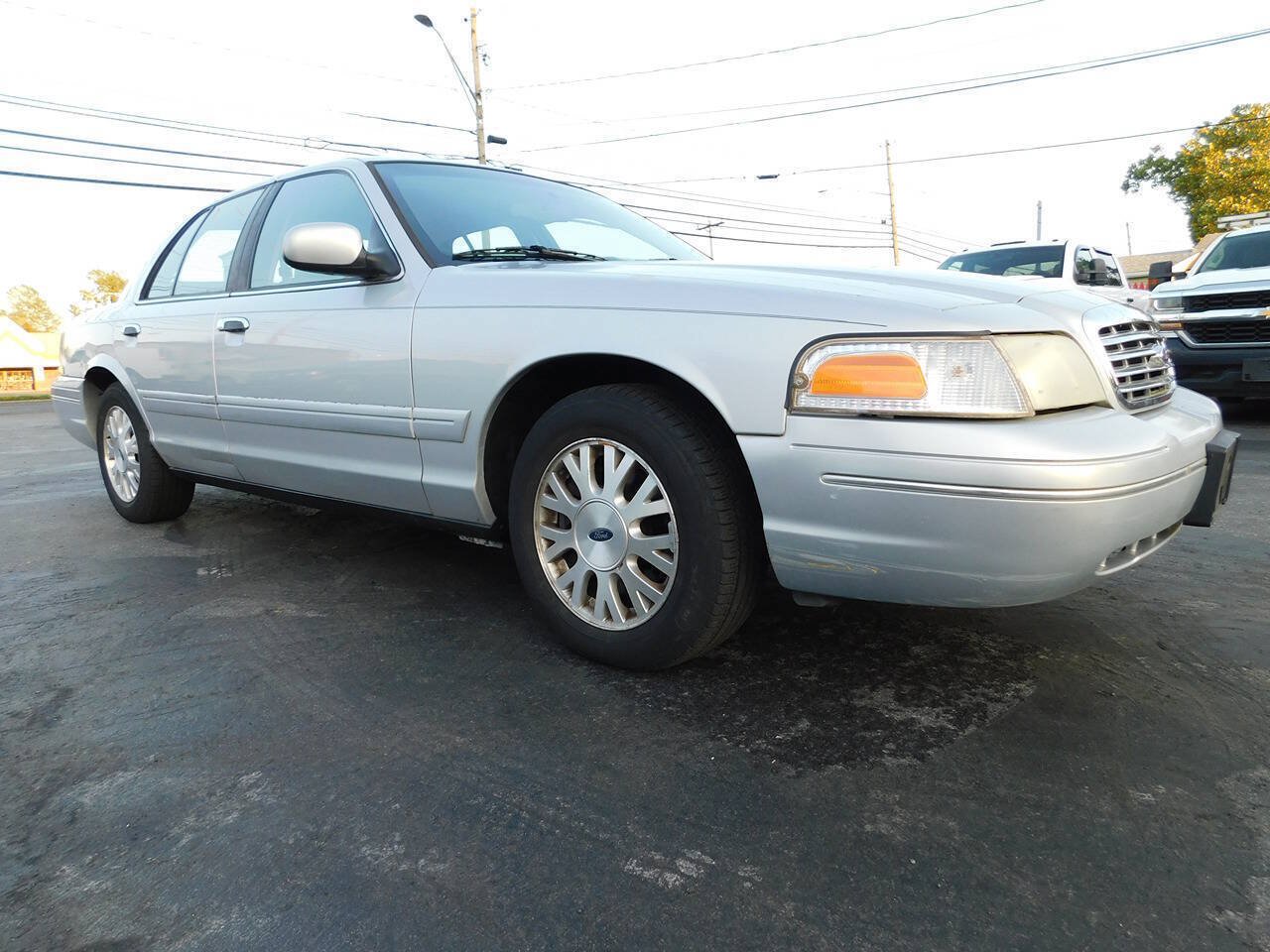 Used 2003 Ford Crown Victoria LX