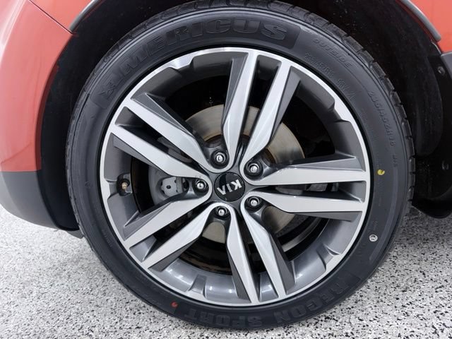 Used 2018 Kia Soul ! w/ Tech Package FWD image 13