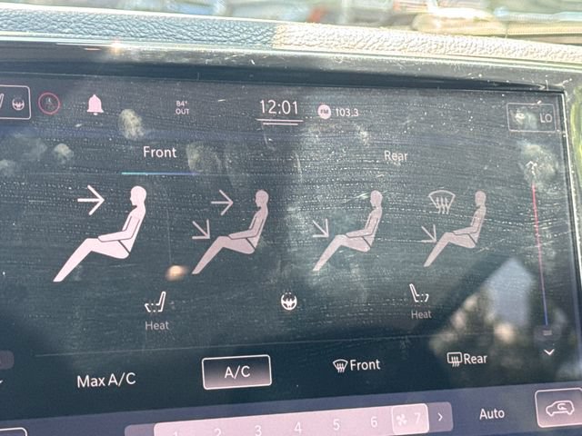 Used 2021 Chrysler Pacifica Touring-L FWD image 22