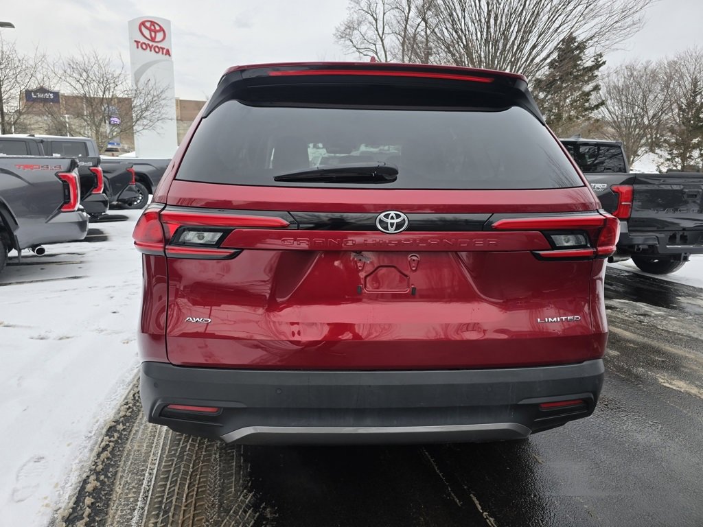 Certified 2024 Toyota Grand Highlander Limited image 7