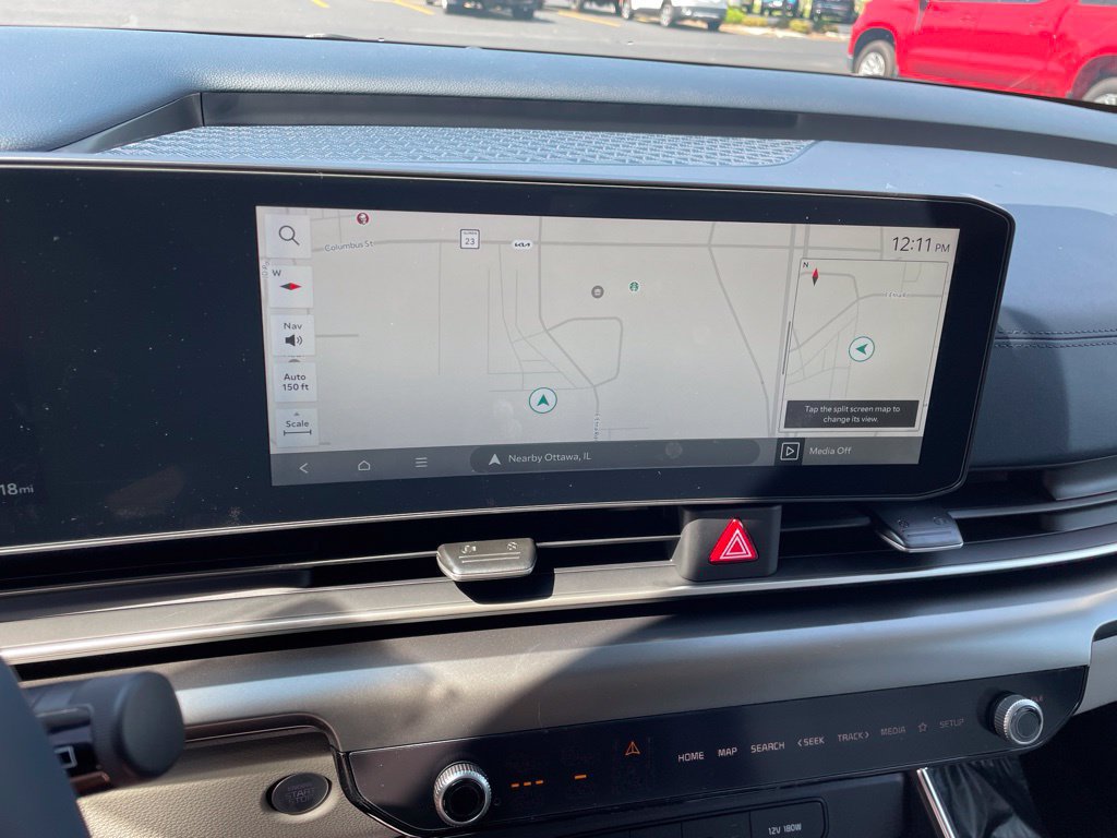 New 2027 Kia Carnival SX FWD image 21