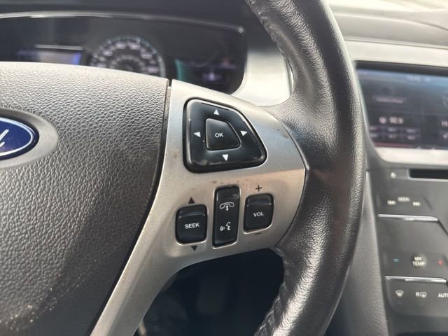 Used 2013 Ford Taurus SEL image 21