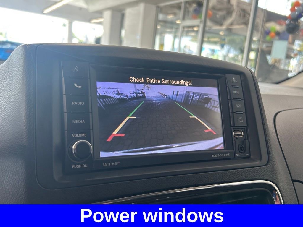 Used 2020 Dodge Grand Caravan SE w/ Rear Park Assist Package image 13