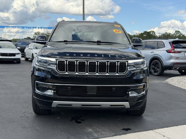 Used 2024 Jeep Wagoneer Series II w/ Flexible Seating Group AWD/4WD image 9