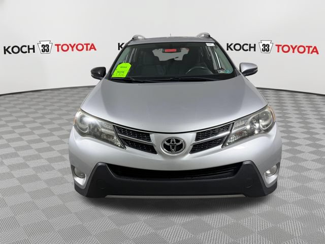 Used 2015 Toyota RAV4 XLE AWD/4WD image 2