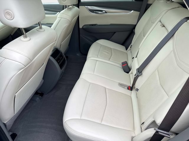 Used 2021 Cadillac XT5 Premium Luxury AWD/4WD image 13