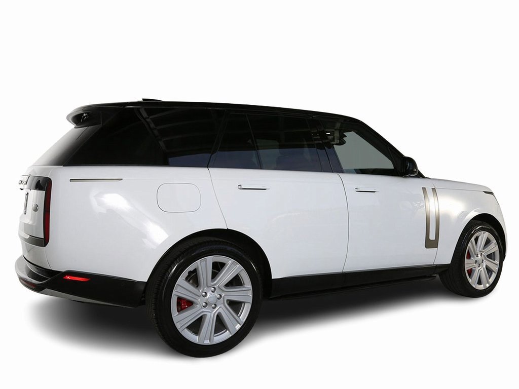 Used 2023 Land Rover Range Rover SE image 12
