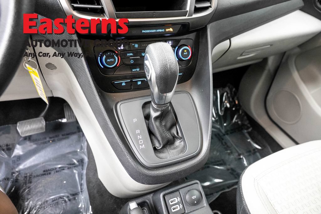Used 2022 Ford Transit Connect XLT FWD image 12