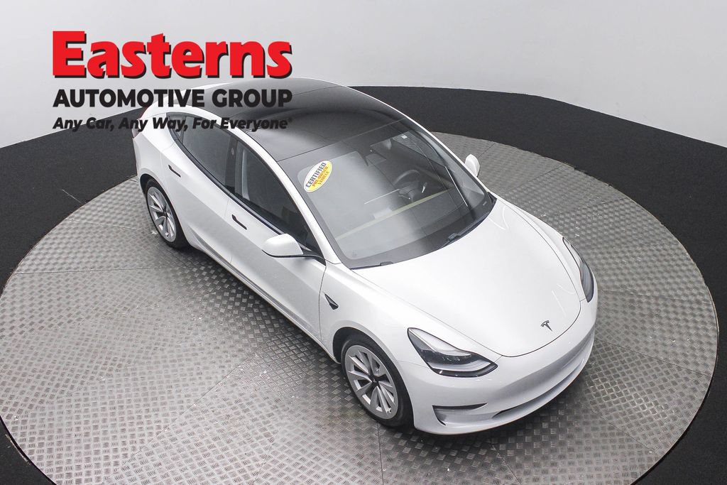 Used 2021 Tesla Model 3 Standard Range Plus RWD image 3
