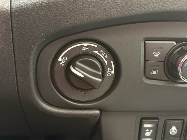 Used 2024 Nissan Frontier SL w/ Technology Package image 18