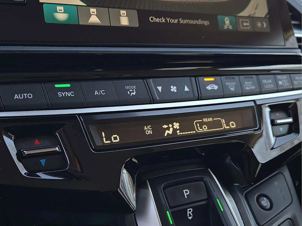 Used 2025 Honda Odyssey Touring image 16
