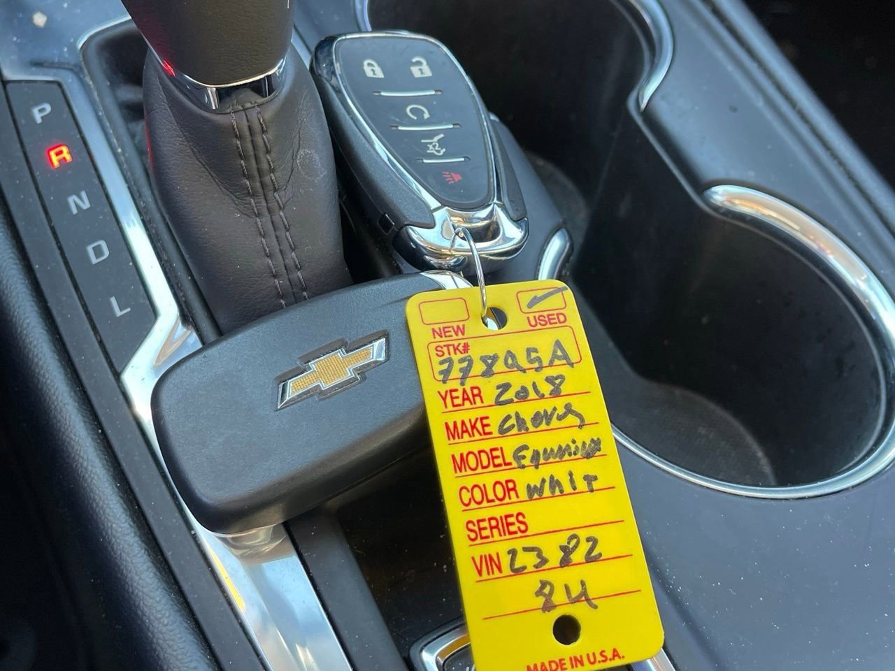 Used 2018 Chevrolet Equinox LT w/ Sun & Infotainment Package image 9