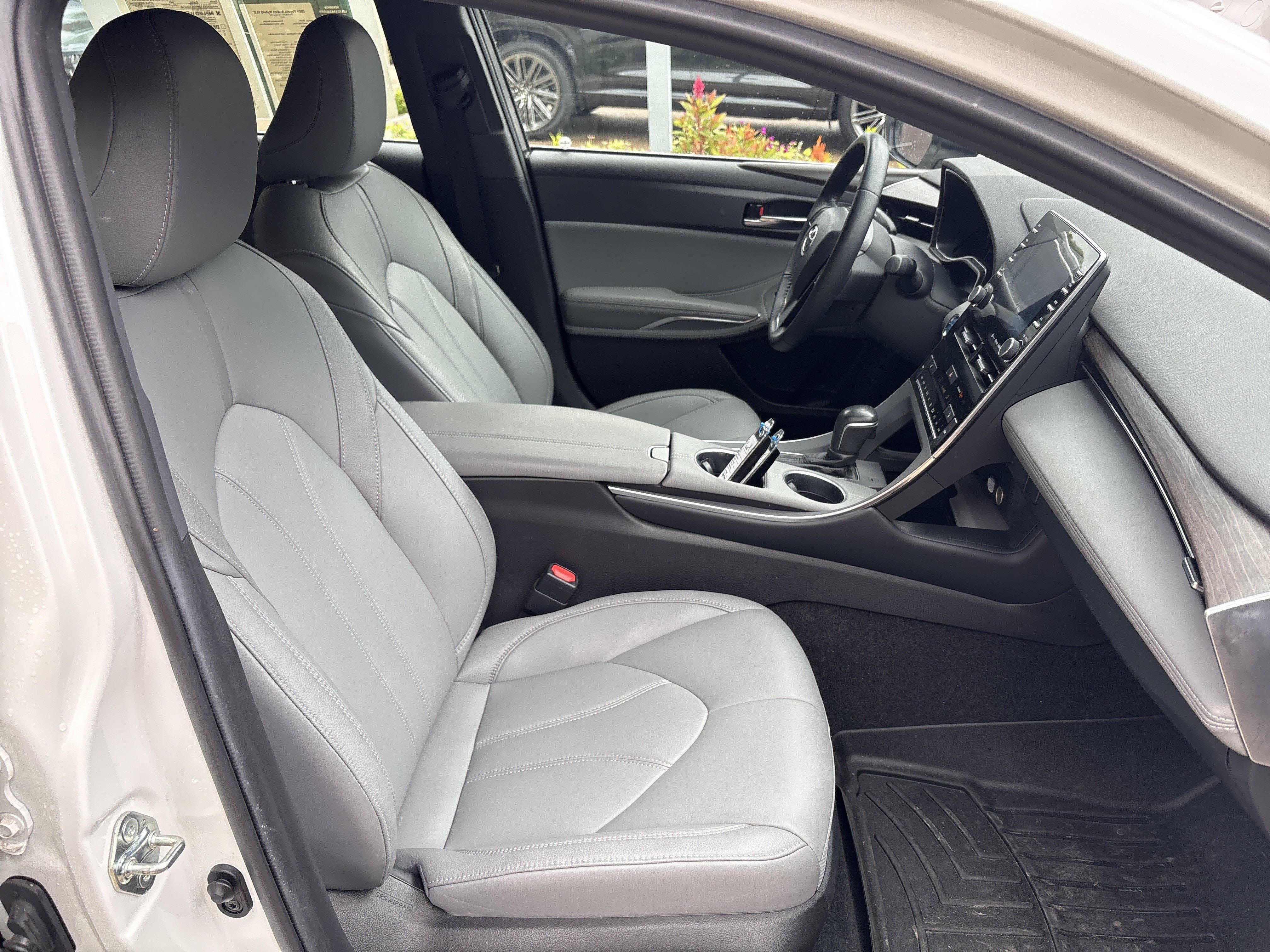 Used 2021 Toyota Avalon XLE w/ Moonroof Package FWD image 33