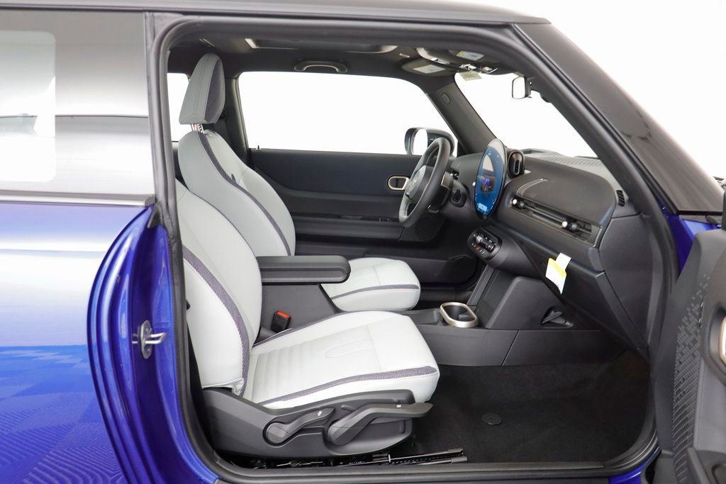 New 2026 MINI Cooper 2-Door Hardtop image 16