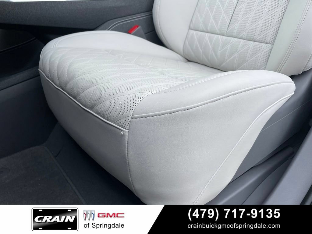 Used 2026 Cadillac Escalade IQ Sport 1 AWD/4WD image 23