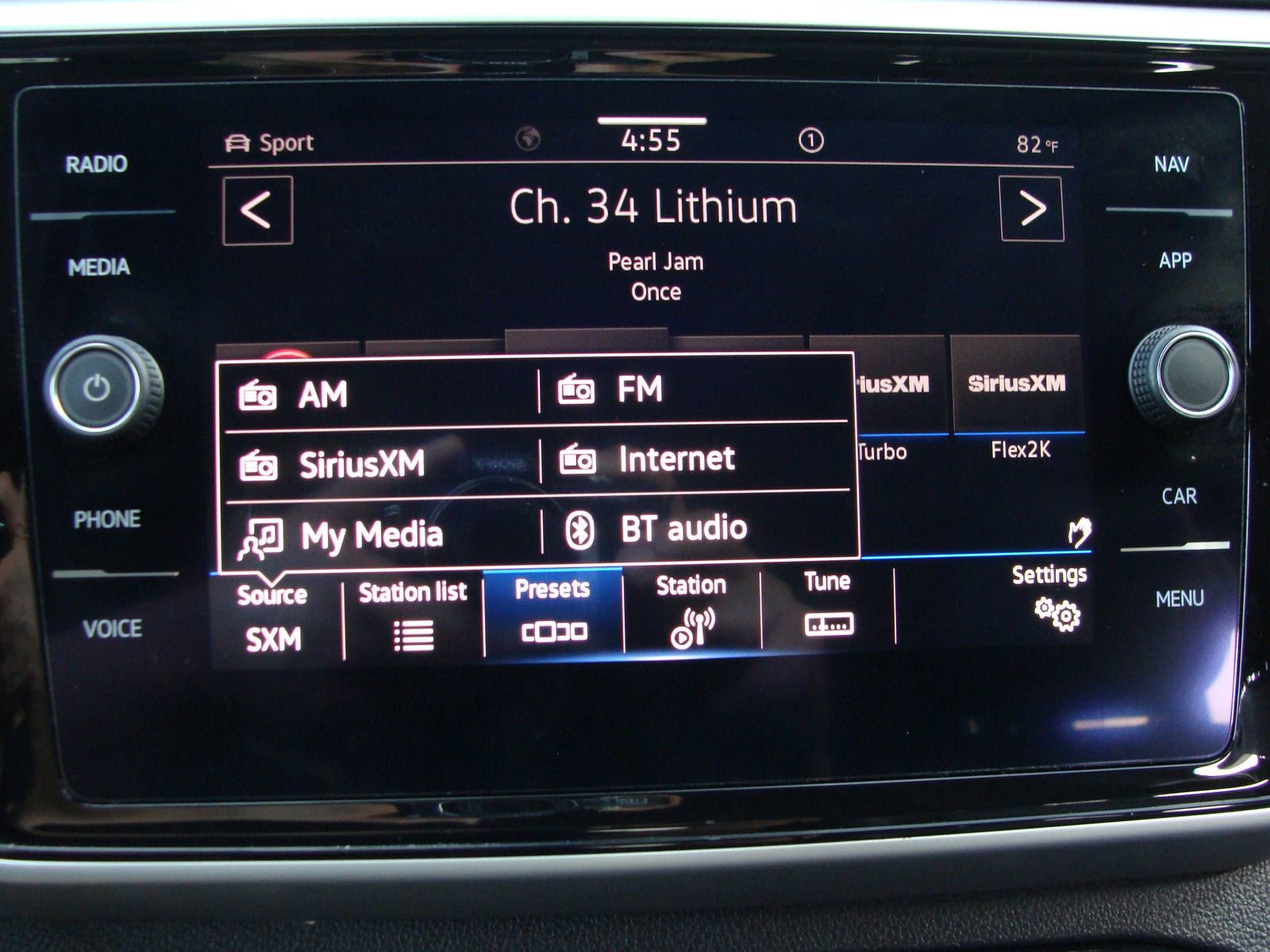 Used 2022 Volkswagen Atlas SEL image 19