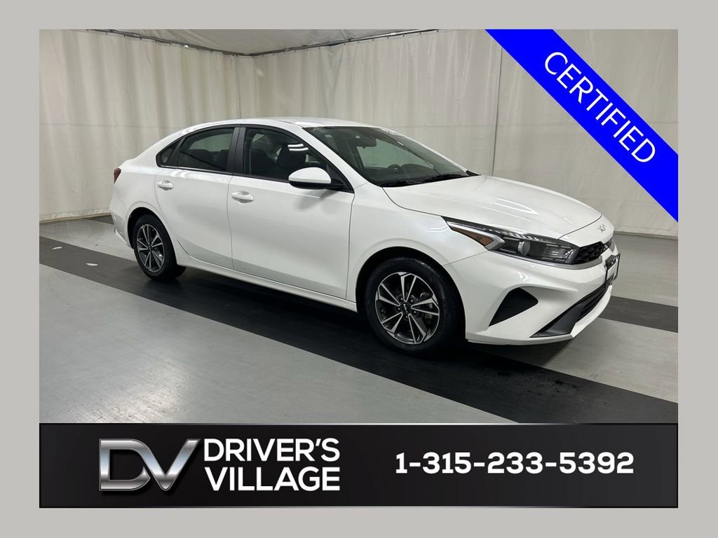 Certified 2024 Kia Forte LXS image 1