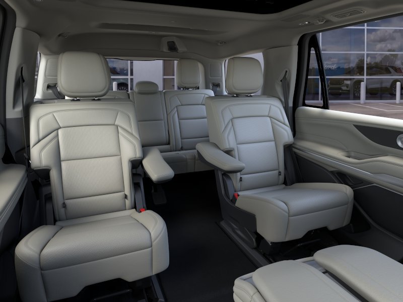 New 2026 Lincoln Navigator Reserve AWD/4WD image 11