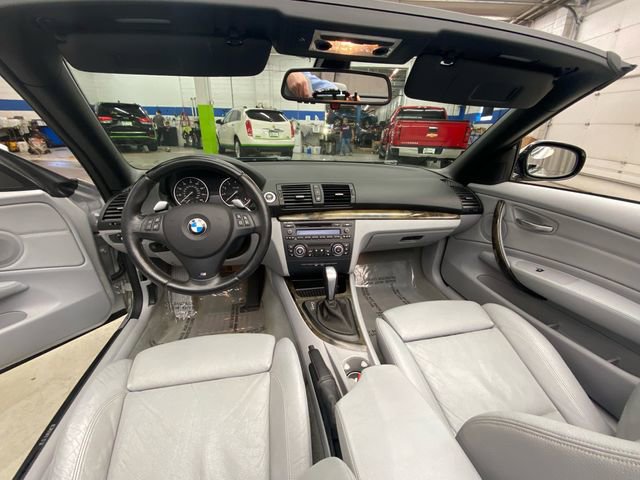 Used 2010 BMW 135i Convertible RWD image 27