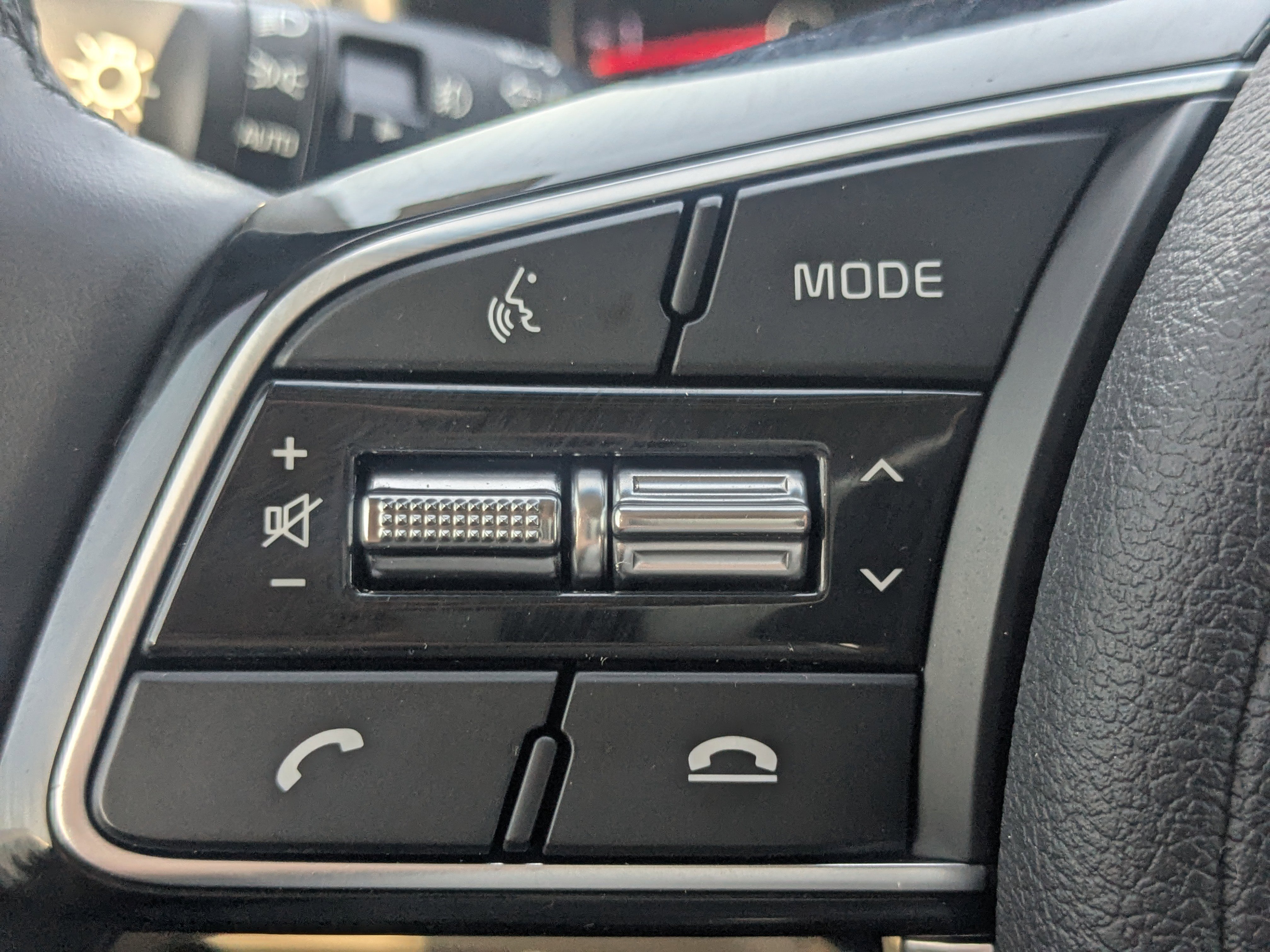 Certified 2020 Kia Sportage EX w/ EX Technology Package FWD image 35