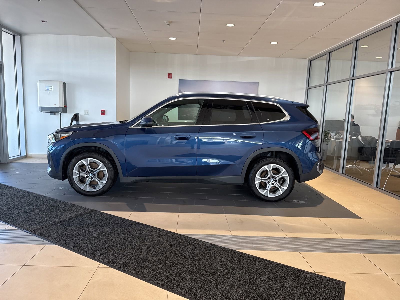 Certified 2023 BMW X1 xDrive28i w/ Premium Package image 8